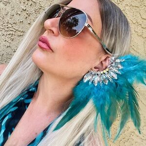 Gorgeous unique Teal Feather & Crystal Statement Ear Cuff